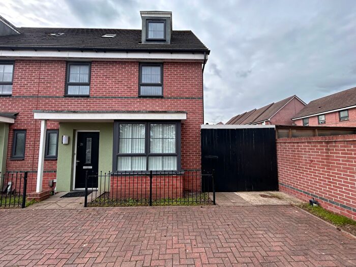 6 Bedroom Terraced House To Rent In Hamilton Drive, Smethwick, B66