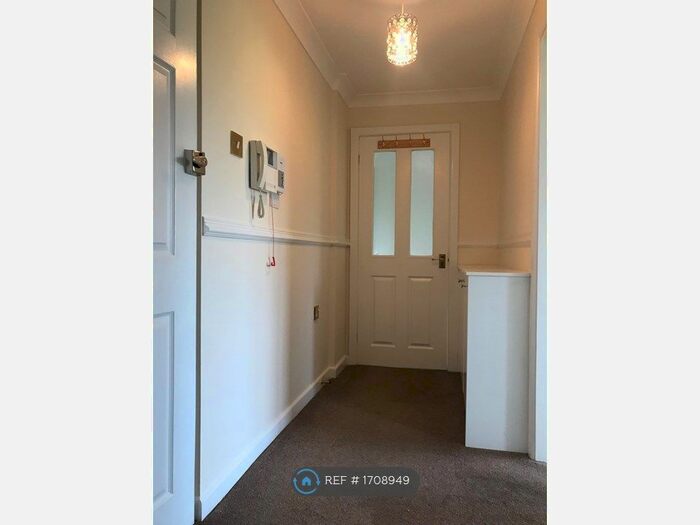 1 Bedroom Flat To Rent In The Ridings, Southport, PR9