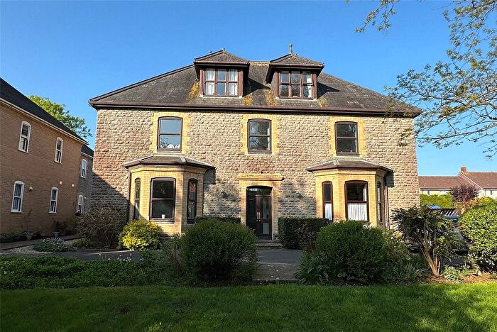 1 Bedroom Flat For Sale In Woodhayes House, Henstridge, Somerset, BA8