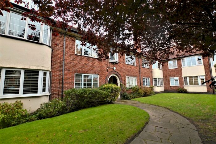 2 Bedroom Flat To Rent In College Green Flats, Crosby, Liverpool, L23