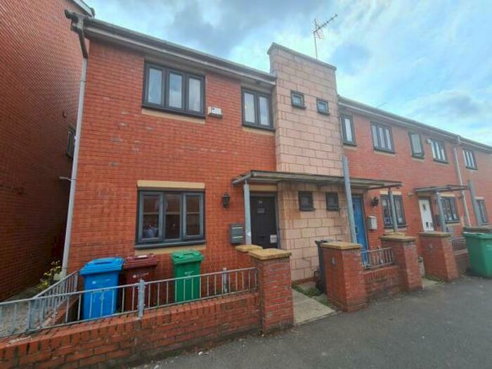 3 Bedroom House To Rent In Reilly Street, Hulme, Manchester, M15