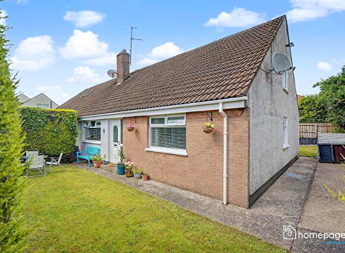 5 Bedroom Semi-detached Bungalows For Sale In Cooleen Park, Derry / Londonderry, BT48
