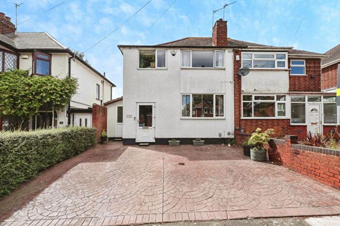 3 Bedroom Semi-Detached House For Sale In Elmbridge Road, Birmingham, West Midlands, B44