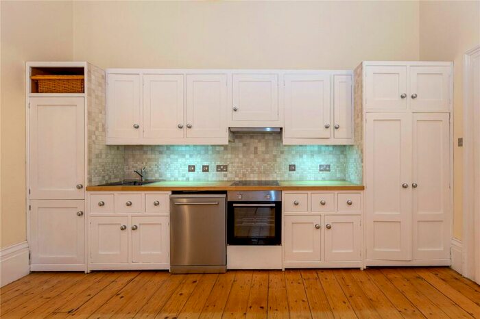 2 Bedroom Apartment To Rent In Oakfield Road, Clifton, Bristol, BS8