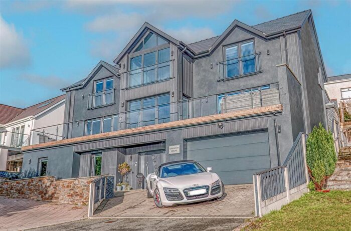 4 Bedroom Detached House For Sale In Trafalgar Terrace, Neyland, Milford Haven, SA73