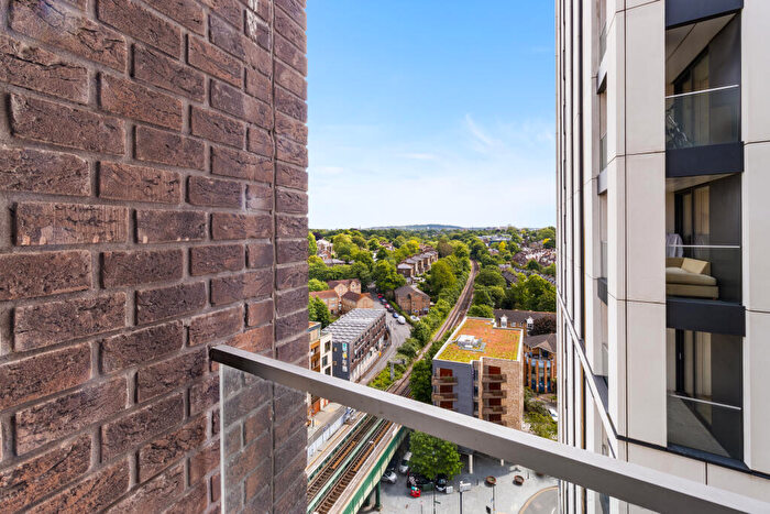 1 Bedroom Apartment To Rent In Station Road, London, SE13