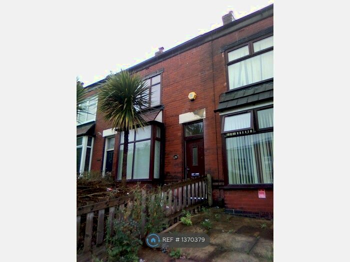 3 Bedroom Terraced House To Rent In Bury Road, Bolton, BL2