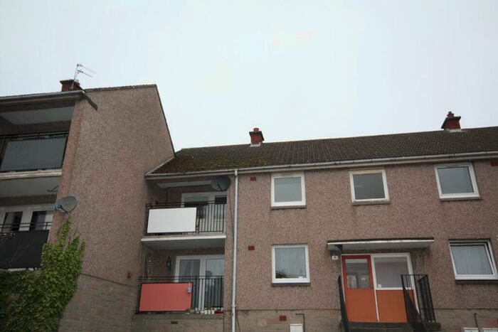 1 Bedroom Flat To Rent In Northfield Drive, Edinburgh, EH8