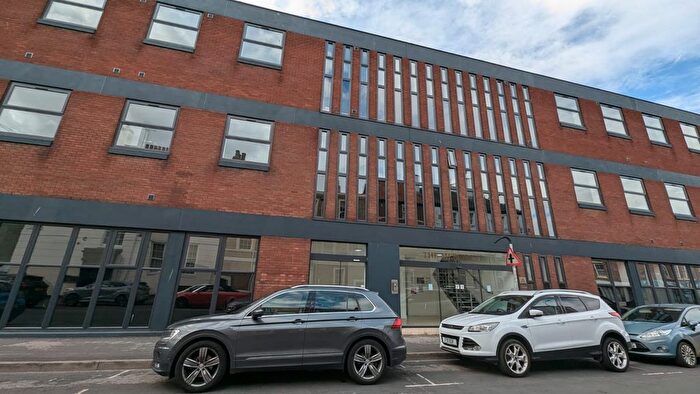 1 Bedroom Flat To Rent In Percy Street, Hull, HU2