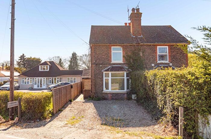 3 Bedroom Semi-Detached House For Sale In Smallfield Road, Horne, RH6