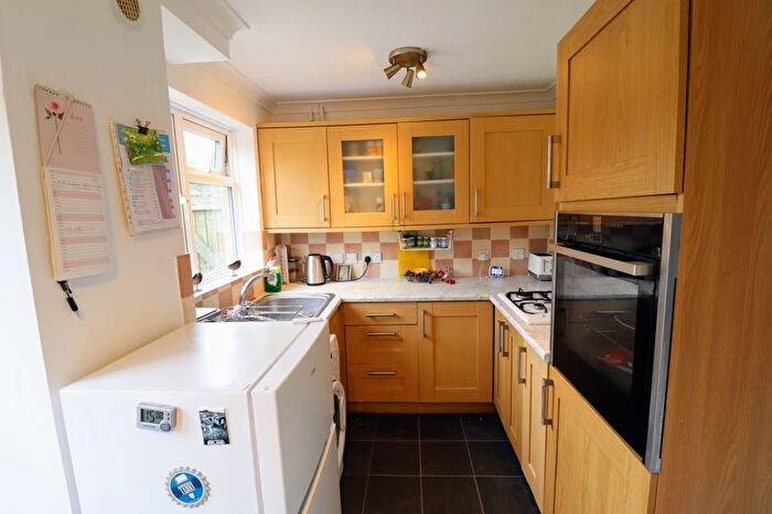 2 Bedroom Semi-Detached House For Sale In Aintree Close, Bletchley, Milton Keynes, MK3