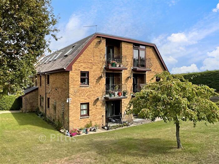 3 Bedroom Apartment For Sale In Victoria Avenue, Shanklin, Isle Of Wight, PO37