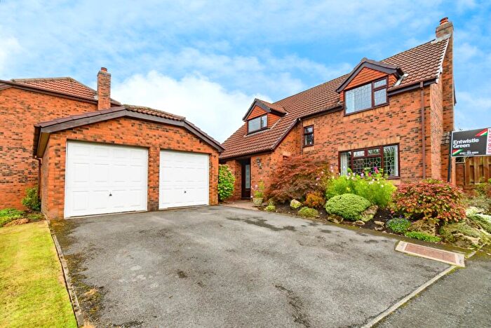 4 Bedroom Detached House For Sale In Donnington Road, Bradley Fold, Manchester, Greater Manchester, M26