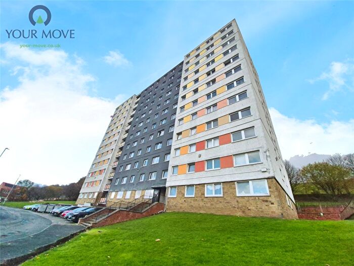2 Bedroom Flat To Rent In Parkwood Rise, Keighley, West Yorkshire, BD21