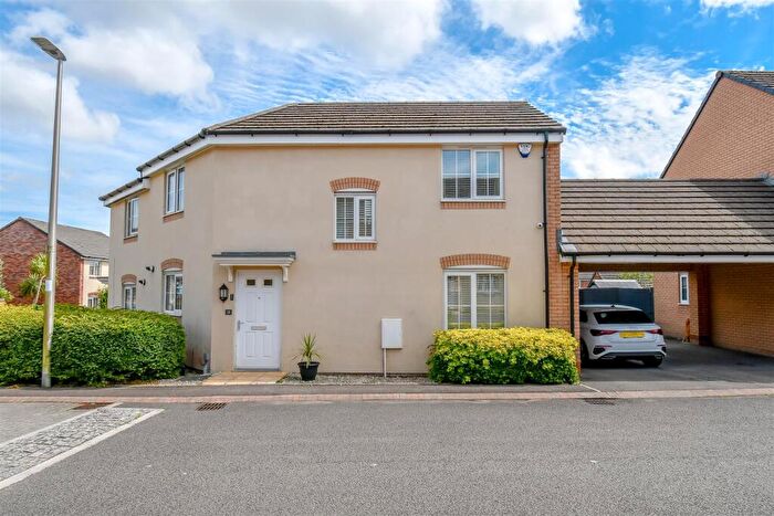 3 Bedroom Semi-Detached House For Sale In Golwg Y Coed, Barry, CF63