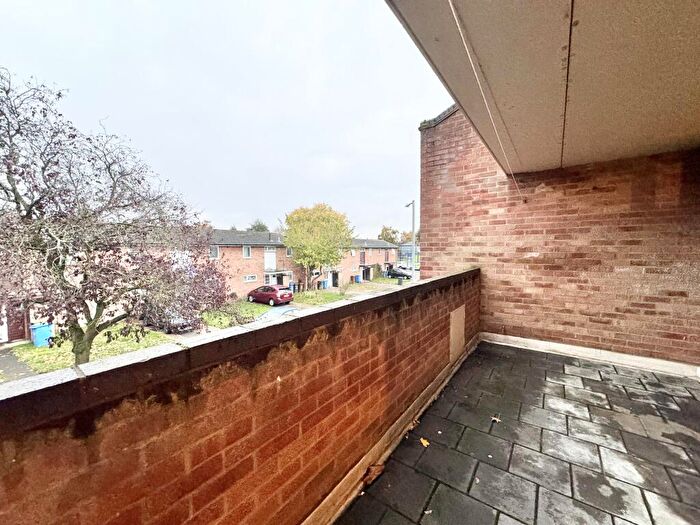 2 Bedroom Apartment To Rent In Mountbatten Court, IP1
