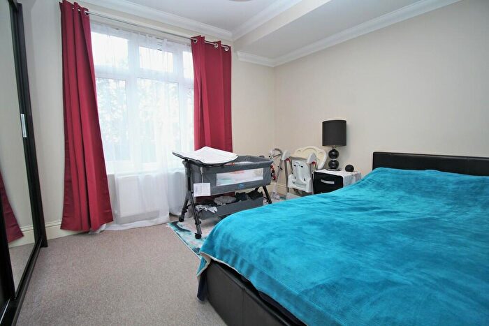 2 Bedroom Apartment For Sale In Somerhill Road, Hove, BN3