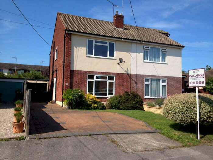 3 Bedroom Semi-Detached House To Rent In Orchard Avenue, Hockley, Essex, SS5