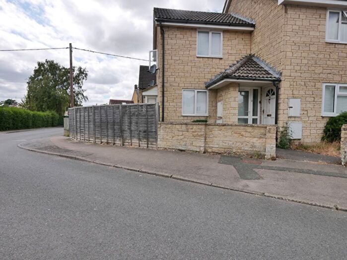 1 Bedroom Maisonette To Rent In Bowling Green, Cirencester, GL7