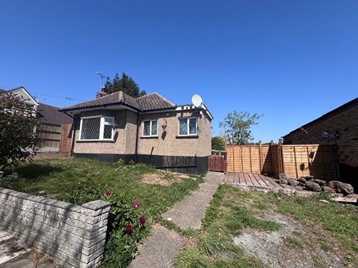 1 Bedroom Detached Bungalow To Rent In Leighfields Road, Leigh-On-Sea, SS9