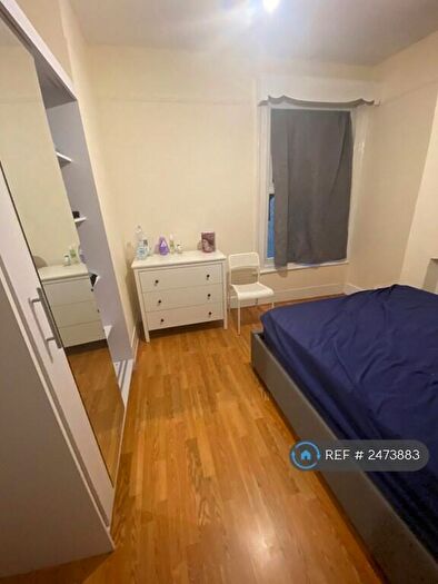 2 Bedroom Flat To Rent In Fairfield Road, London, N18