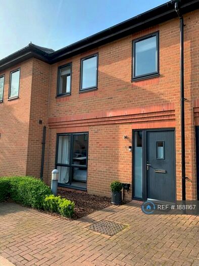 2 Bedroom Terraced House To Rent In Lakesmere Close, Oxford, OX5