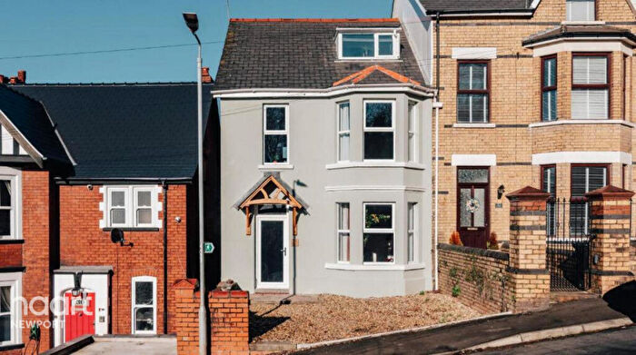 4 Bedroom End Of Terrace House For Sale In Kensington Place, Newport, NP19