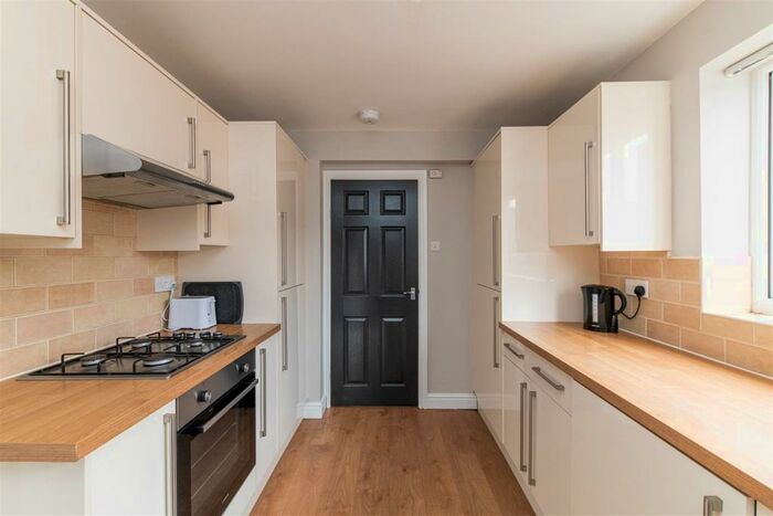 3 Bedroom Flat To Rent In Mowbray Street, Heaton, Newcastle Upon Tyne, NE6