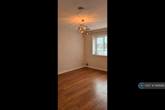 2 Bedroom Flat To Rent In Bispham Road, Thornton-Cleveleys, FY5
