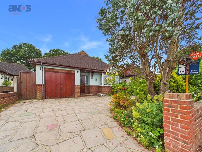 3 Bedroom Detached Bungalow For Sale In Ormonde Avenue, Hadleigh Leigh Borders, Essex, SS7