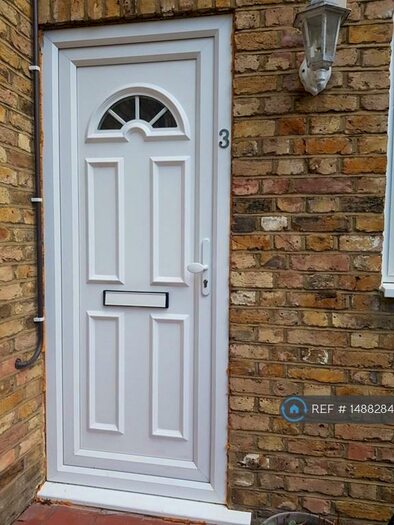 1 Bedroom Flat To Rent In Wood Green, London, N22