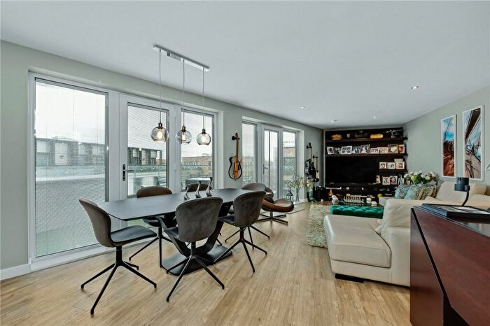 3 Bedroom Penthouse For Sale In Spitfire Chase, Walton-on-Thames, Surrey, KT12