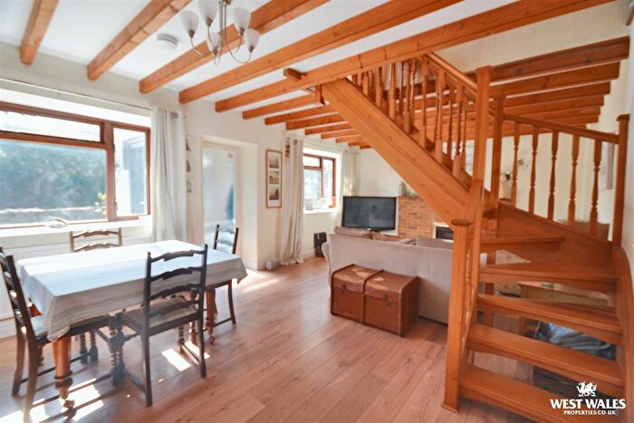2 Bedroom Cottage For Sale In Burton, Milford Haven, SA73