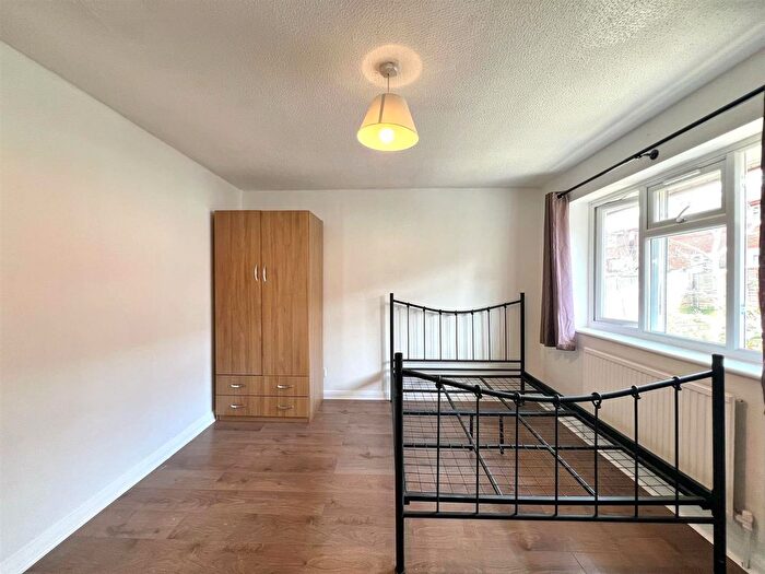 2 Bedroom Flat To Rent In Travers Close, London, E17