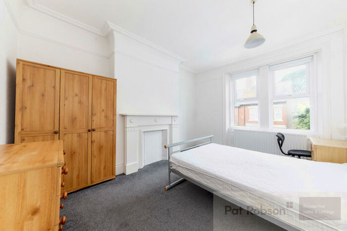 5 Bedroom Property To Rent In Osborne Avenue, Jesmond, Newcastle Upon Tyne, NE2