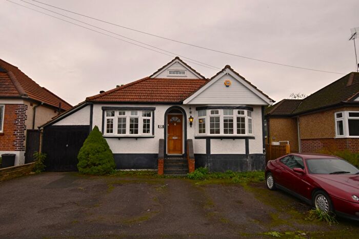 3 Bedroom Detached Bungalow To Rent In Pinner, HA5
