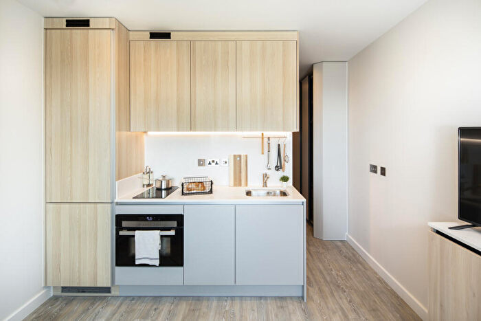 Studio To Rent In Enclave: Croydon, College Road, East Croydon, London, CR0