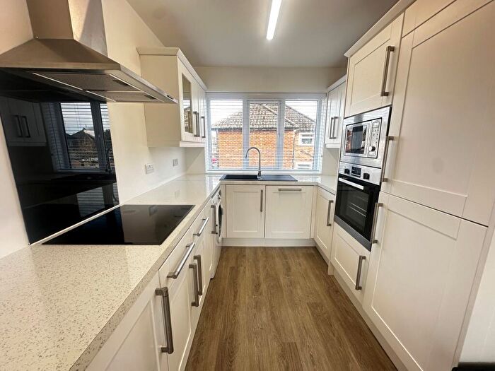 2 Bedroom Apartment To Rent In Temple Road, Sale, Greater Manchester, M33