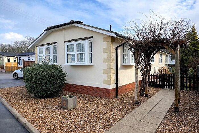 3 Bedroom Mobile Home For Sale In Stopples Lane, Hordle, Hampshire., SO41