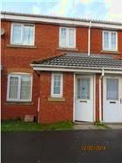 3 Bedroom Town House To Rent In Chandlers Way, Sutton Manor WA9