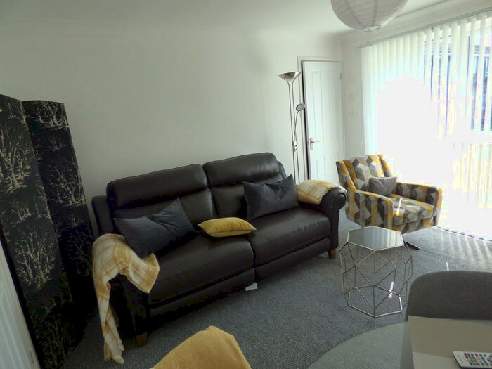 2 Bedroom Flat To Rent In Lichfield Close, Kingston Park, NE3