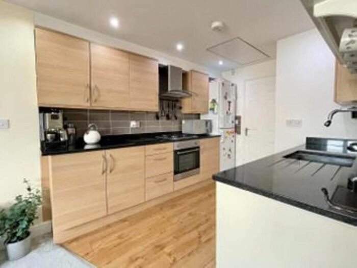 2 Bedroom Apartment To Rent In Dibden Road, Bristol, BS16