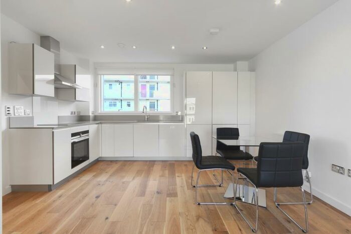 2 Bedroom Apartment To Rent In Plender Street, Camden, NW1