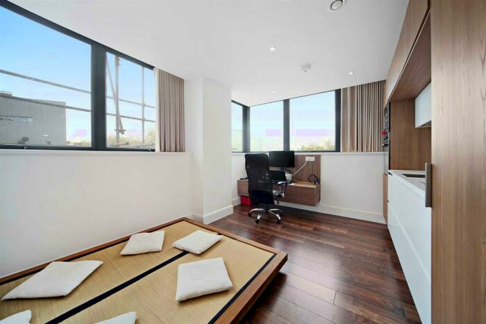 1 Bedroom Apartment For Sale In Finchley Road, London, NW3