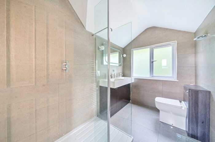 5 Bedroom Detached House For Sale In Grove Road, Godalming, Surrey, GU7