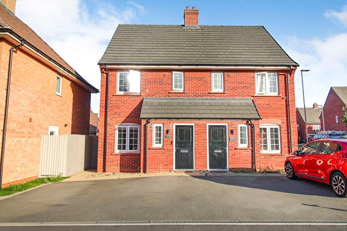 2 Bedroom Semi-Detached House For Sale In Milton Crescent, Stewartby, MK43