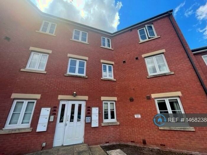 2 Bedroom Flat To Rent In Primmers Place, Westbury, BA13
