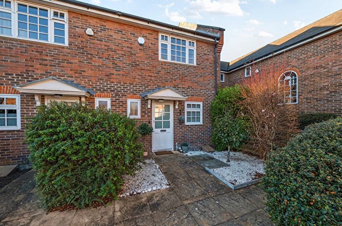 2 Bedroom Terraced House For Sale In Pepler Way, Burnham, Slough, SL1