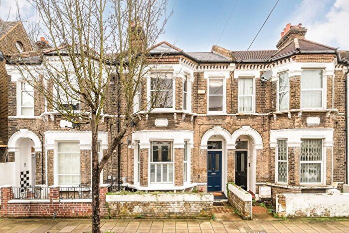 2 Bedroom Flat For Sale In Corrance Road, Brixton, SW2