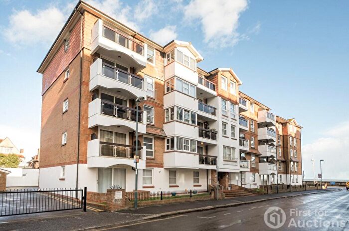 2 Bedroom Apartment For Sale In The Esplanade, Bognor Regis, West Sussex, PO21